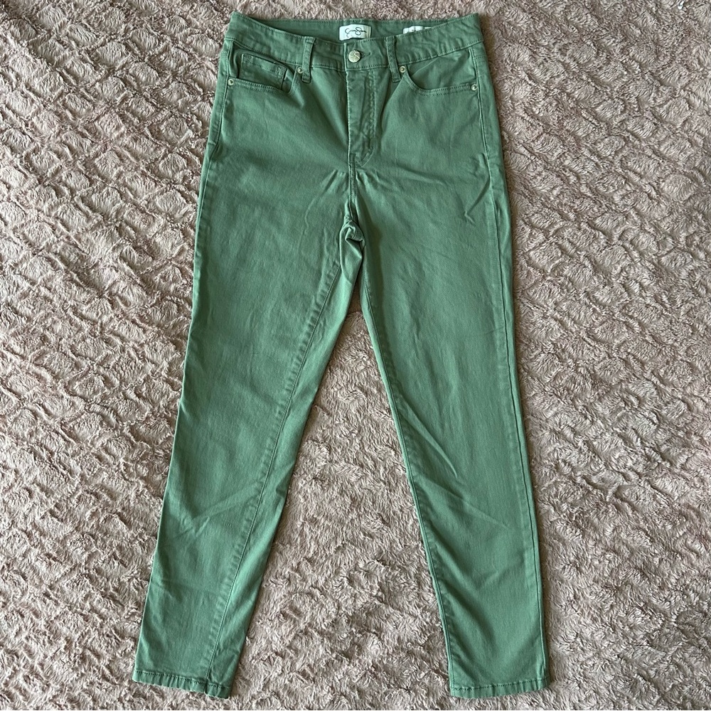 Jessica Simpson High Rise Skinny Ankle Jeans, Size 4, Great Condition!